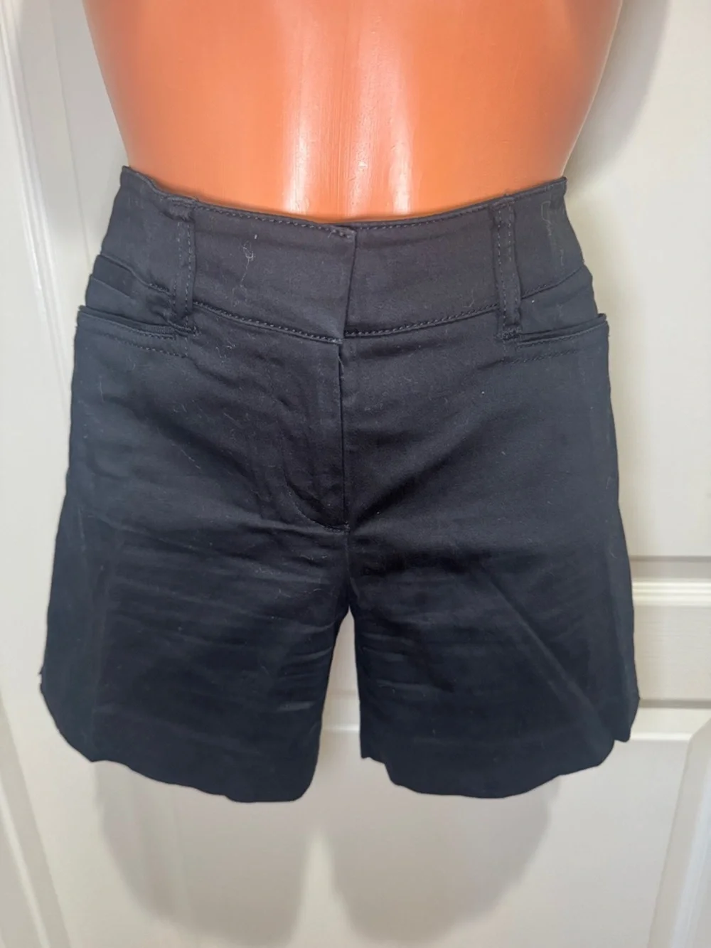 WHBM Black Stretch Cotton Shorts Mid Rise Sz 2 EUC $68 - Picture 1 of 12